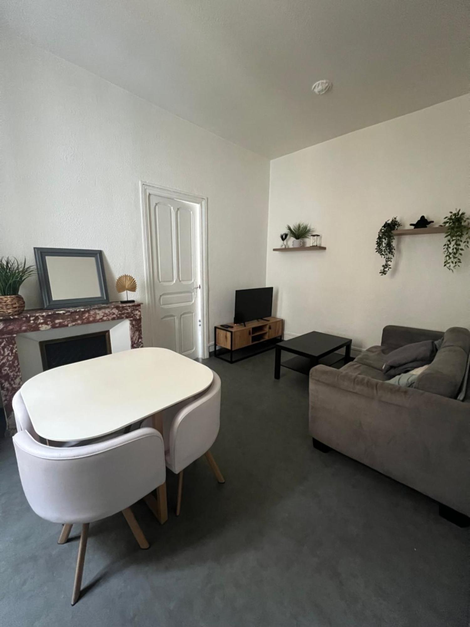 Charmant Appartement Au Coeur De Perpignan Bagian luar foto